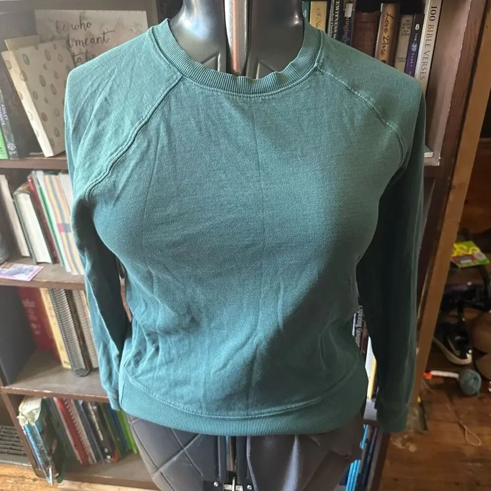 Athleta green XXS crew neck Athleisure normcore sweatshirt